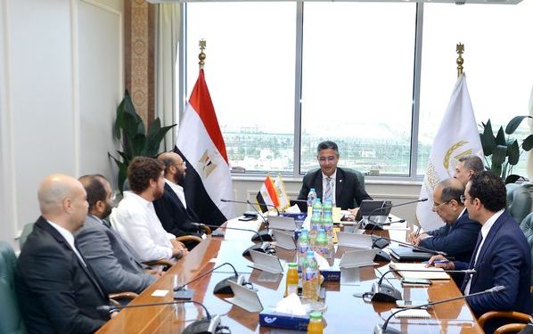 وزير التموين يبحث مع فرص التعاون مع "مكسب لتجارة التجزئة"