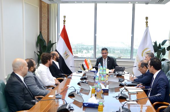 وزير التموين يبحث مع فرص التعاون مع "مكسب لتجارة التجزئة"