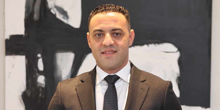 أحمد أهاب، الرئيس التنفيذي لشركة مدار للتطوير العقارى