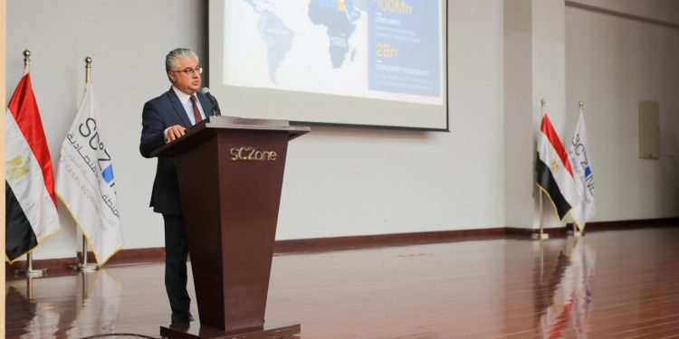 رئيس "اقتصادية القناة": موانئ المنطقة نجحت في استعادة أنشطة تموين السفن