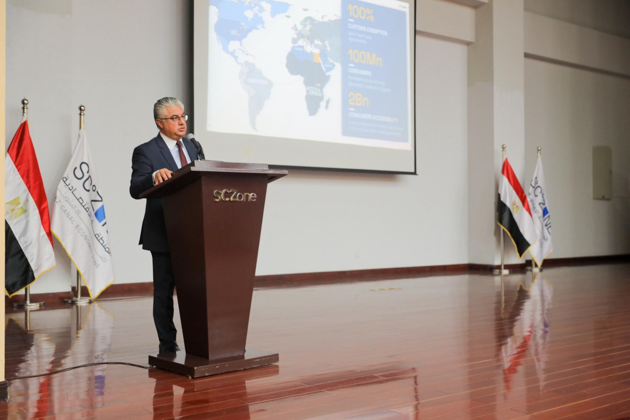 رئيس "اقتصادية القناة": موانئ المنطقة نجحت في استعادة أنشطة تموين السفن