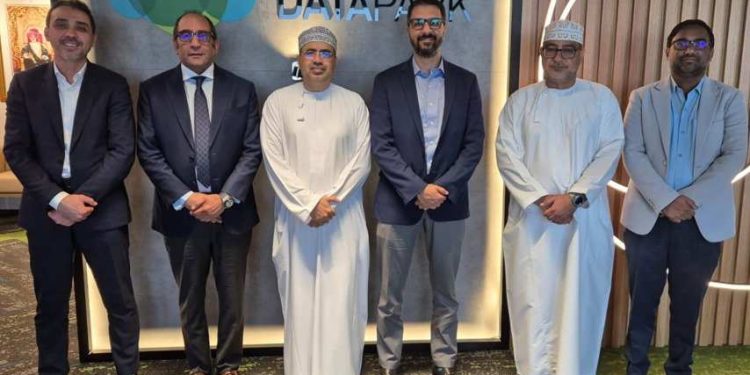 تعاون بين "INTRO" و"عُمان داتا" لإنشاء مركز بيانات فى مصر بـ450 مليون دولار