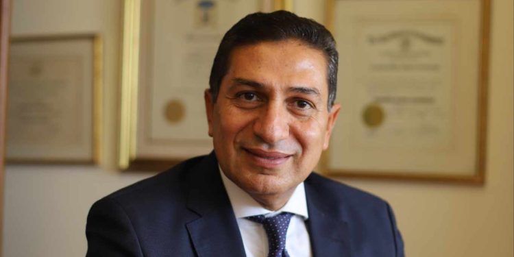 حسام البشير الشريك الإدارى كيودس مصر للاستشارات المالية والقانونية