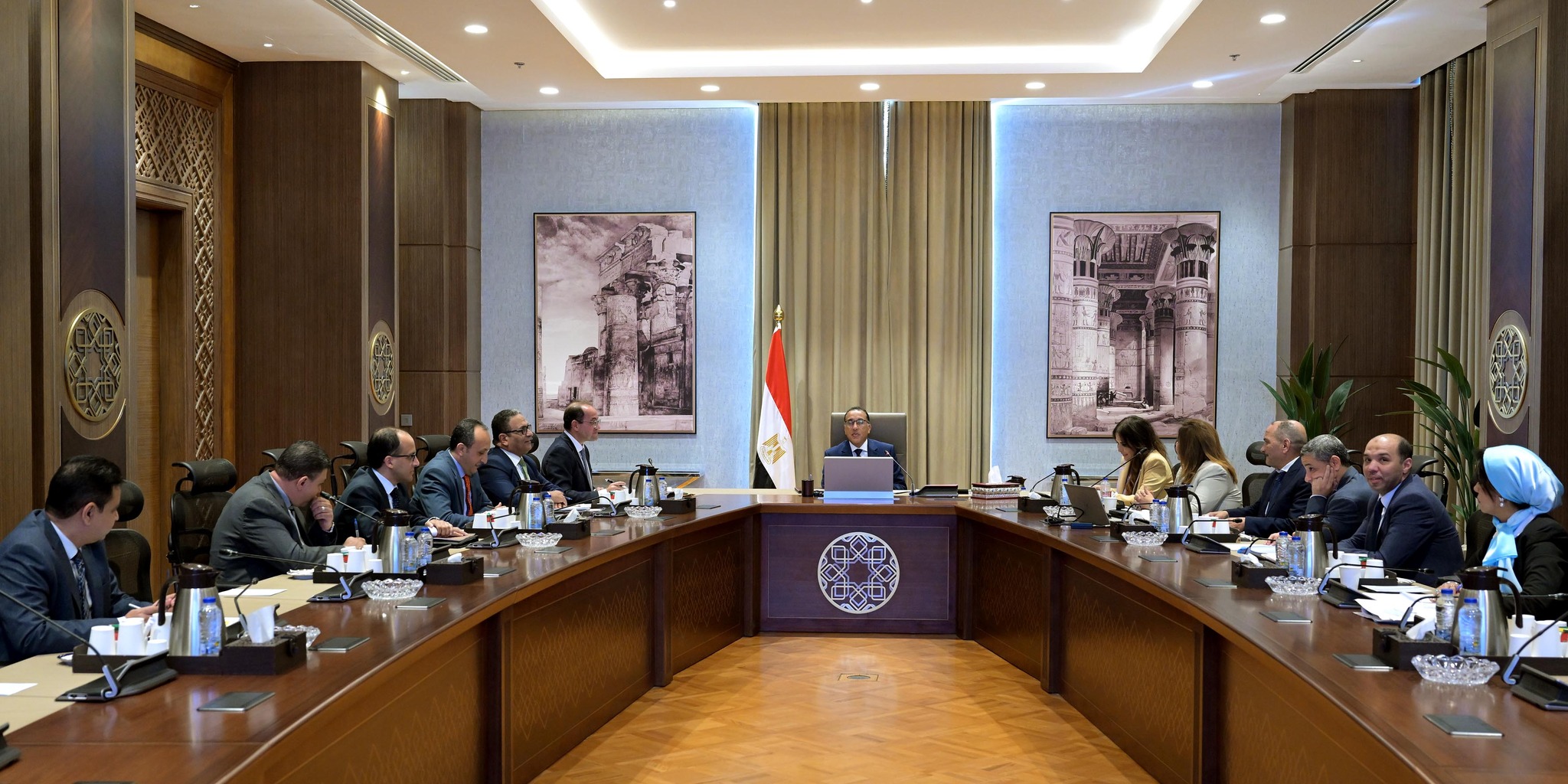 رئيس الوزراء يوجه بسرعة طرح إعلان حجز وحدات محدودى ومتوسطى الدخل