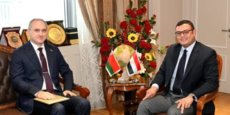 "الإسكان" تبحث الاستفادة من خبرات بيلاروسيا فى مشروعات المياه والصرف