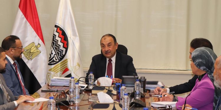 التعاون مع "مطورى القاهرة الجديدة" على مائدة "قطاع الأعمال"