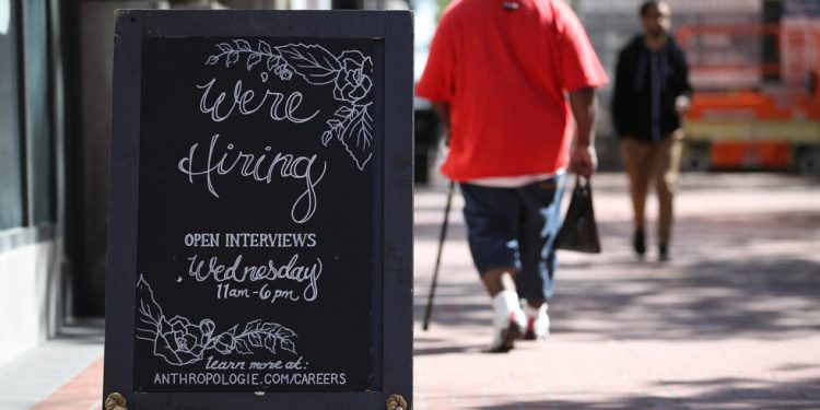 القطاع الخاص الأمريكي ؛ الوظائف ؛ العمالة ؛ البطالة ؛ الولايات المتحدة الأمريكية ؛ الاقتصاد الأمريكي