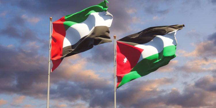 الأردن والإمارات يوقّعان وثائق لإنشاء مشروع استثماري للسّكك الحديد بـ2.3 مليار دولار