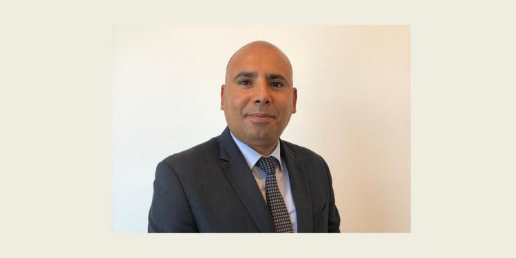 حاتم الهادى العضو المنتدب لشركة كارفى للاستشارات المالية