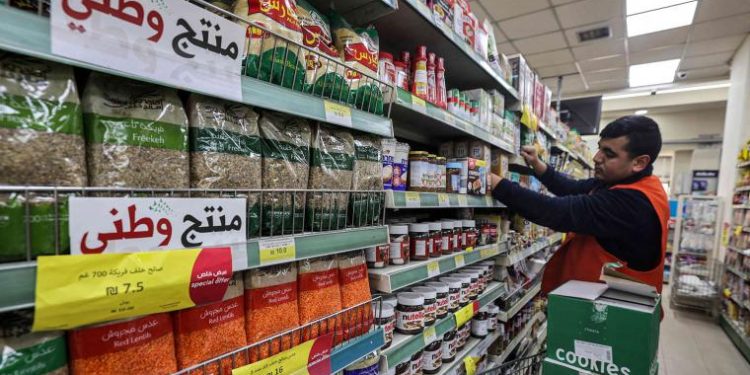 بعد عام من المقاطعة.. الشركات المصرية تعيد رسم قواعد المنافسة