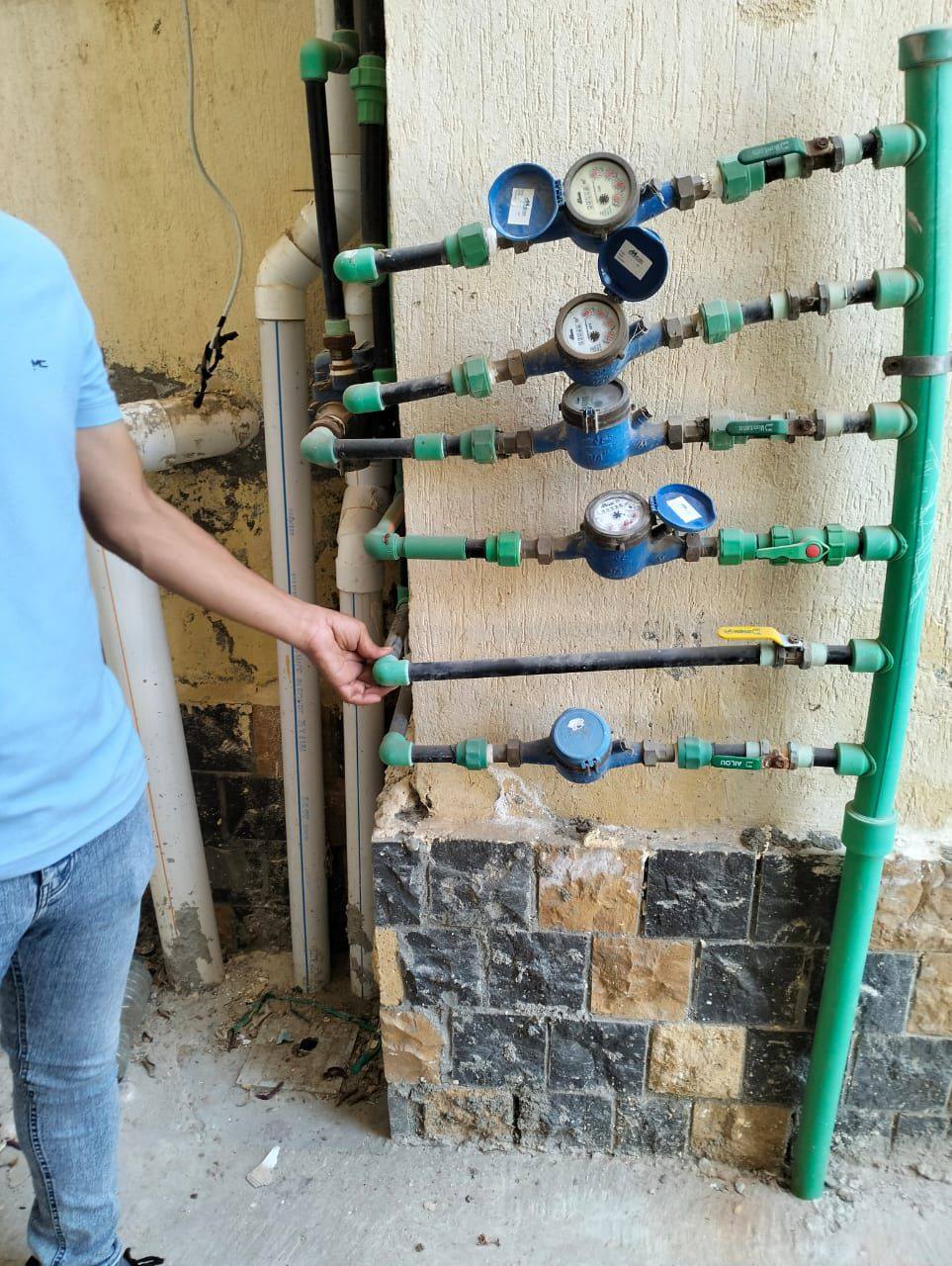 "الإسكان" تحارب وصلات المياه المخالفة بالمدن الجديدة