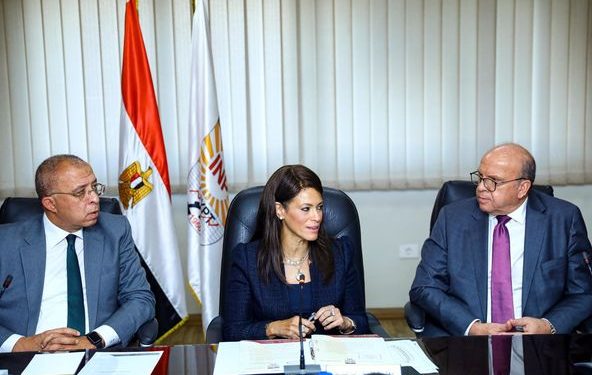 "المشاط" تترأس اجتماع مجلس إدارة "معهد التخطيط القومي "