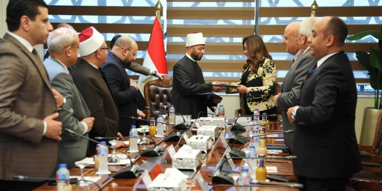 بروتوكول تعاون لتطبيق قانون التصالح في مخالفات البناء على أراضي "الأوقاف"