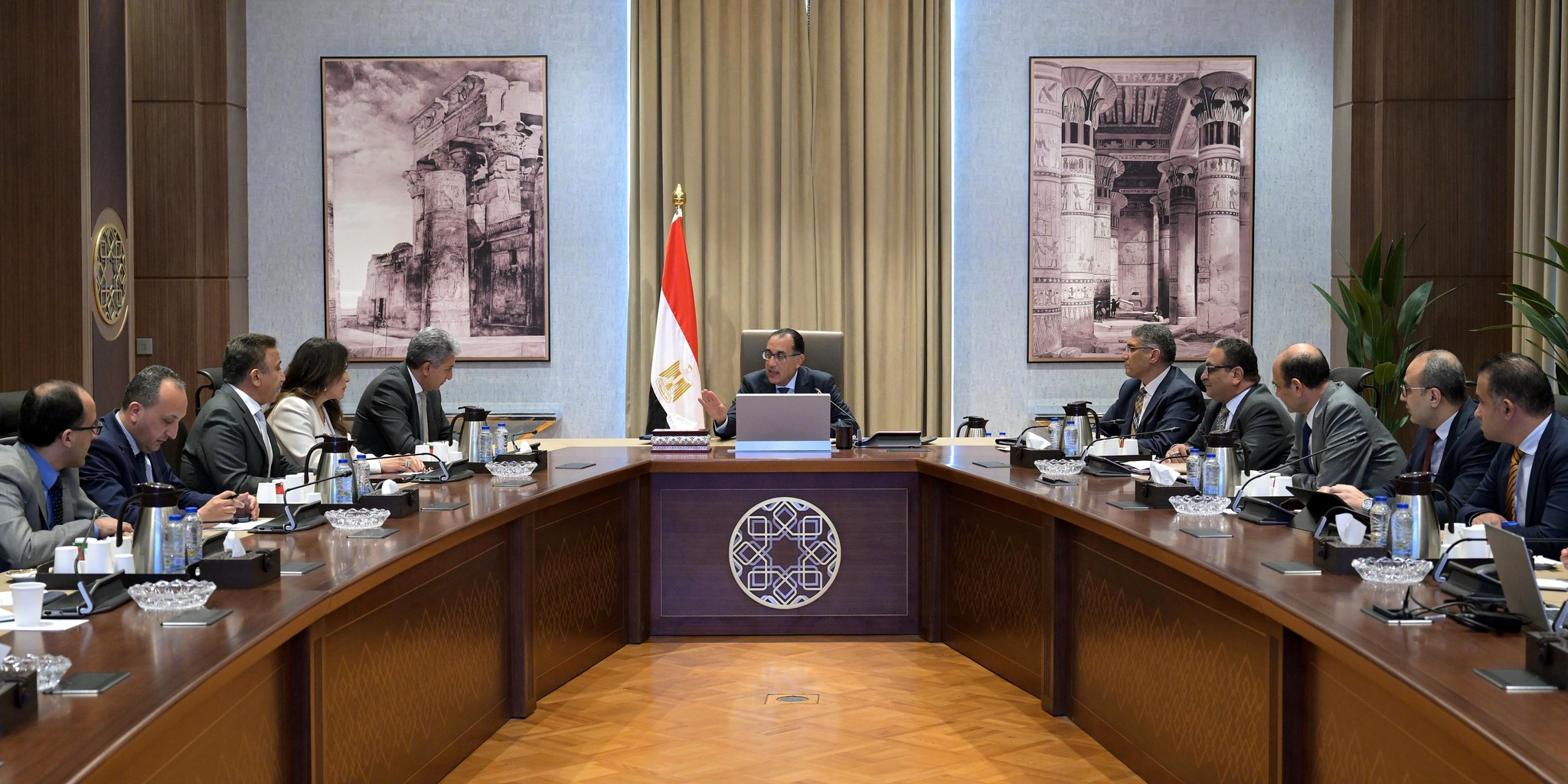 رئيس الوزراء يتابع اللمسات النهائية لمشروع المتحف المصرى الكبير