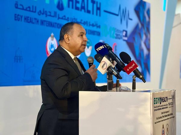 معيط: تعزيز الشراكات بين مصر ودول الجوار لتنمية التغطية الصحية الشاملة 