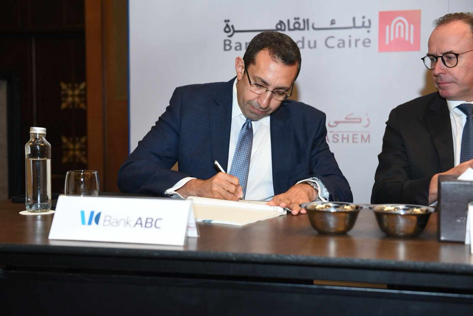 بنك ABC يشارك فى تمويل بقيمة 18 مليار جنيه لصالح “المصرية للاتصالات”