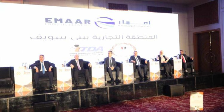 "التموين" توقع عقود 3 مشروعات لوجستية فى الشرقية وبنى سويف