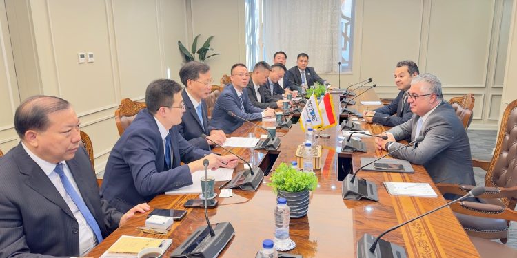 "اقتصادية قناة السويس" تتطلع لجذب استثمارات صينية جديدة