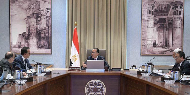 رئيس الوزراء: إجراءات الدولة أسهمت فى إنهاء مشكلة نقص الدواء