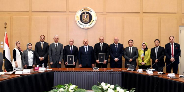 برتوكول تعاون بين جهاز المشروعات الصناعية و"تنمية الصعيد"