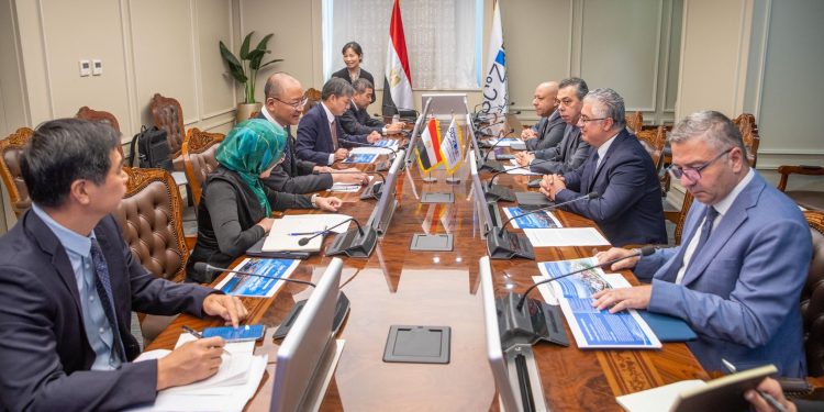 "اقتصادية قناة السويس" تستهدف جذب استثمارات صينية في صناعة النحاس