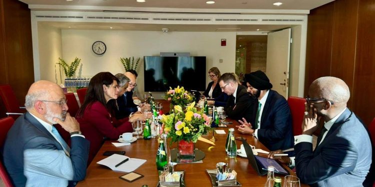 وزيرة التخطيط تبحث مستجدات التعاون بين مصر والبنك الدولي