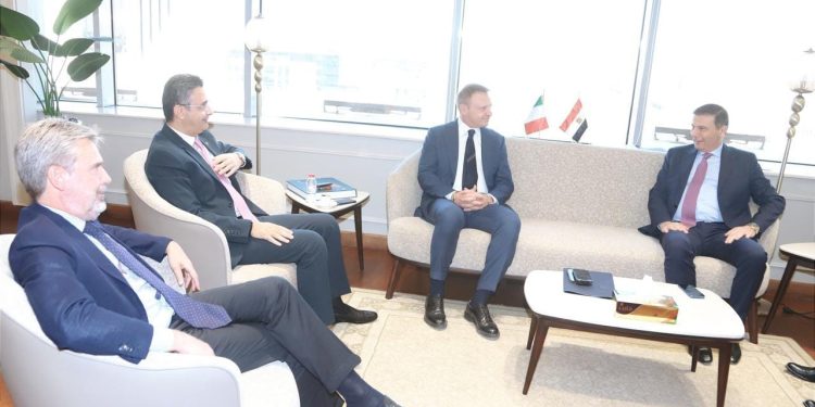 مصر وإيطاليا تبحثان تعزيز التعاون في مجالات الزراعة