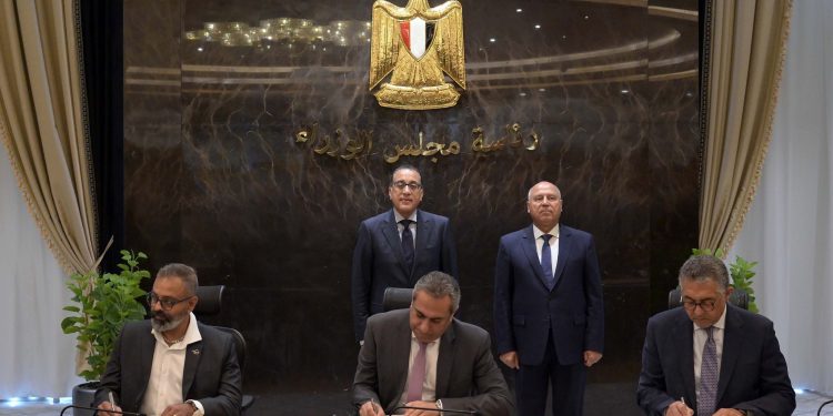 "موانئ دبى" تدرس تطوير منطقة حرة فى نطاق أراضى العاصمة الإدارية