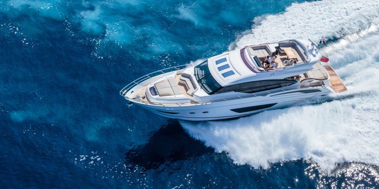 سياحة اليخوت