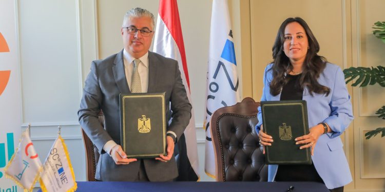 "اقتصادية قناة السويس" تتعاون مع "ابدأ" لدعم الاستثمار وتوطين الصناعة