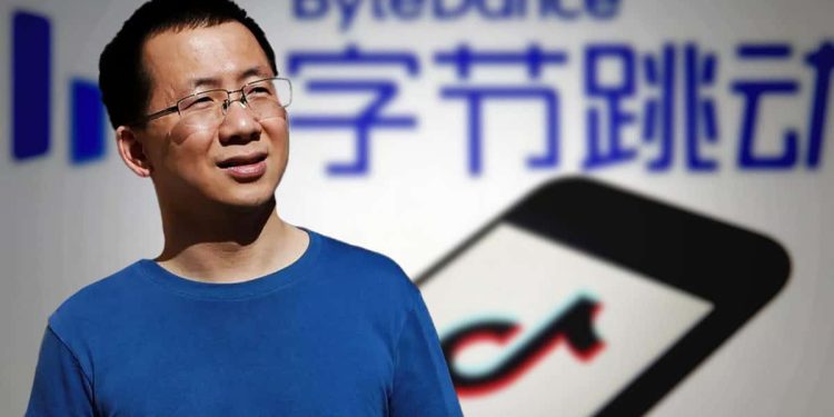 مؤسس "تيك توك" يطيح بـ"ملك المياه المعبأة" عن عرش أثرياء الصين