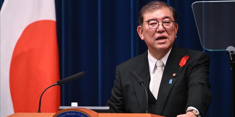 رئيس وزراء اليابان شيجيرو إيشيبا