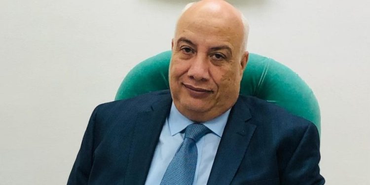 هشام عبدالعزيز