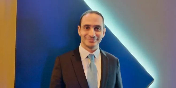 رائد برقتيس، رئيس قطاع المستهلكين والرعاية الصحية بشركة هيليوس إنفسمنتس