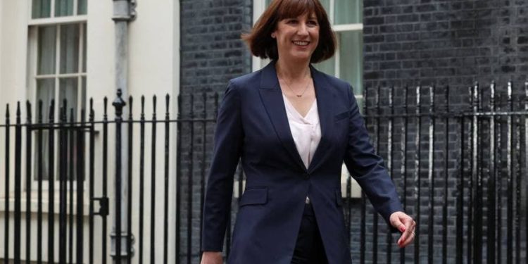 وزيرة المالية البريطانية