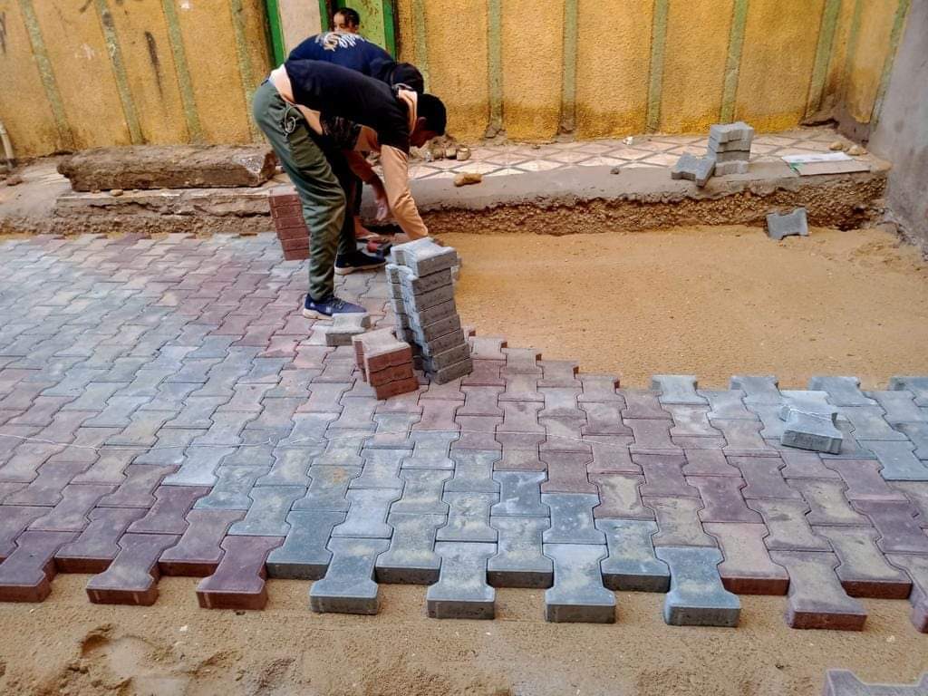 خفضًا للإنفاق.. الحكومة تخصص 8 مليارات جنيه لرصف الشوارع بالإنترلوك