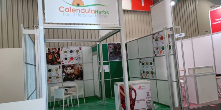 كالانديولا هيبرس للأعشاب