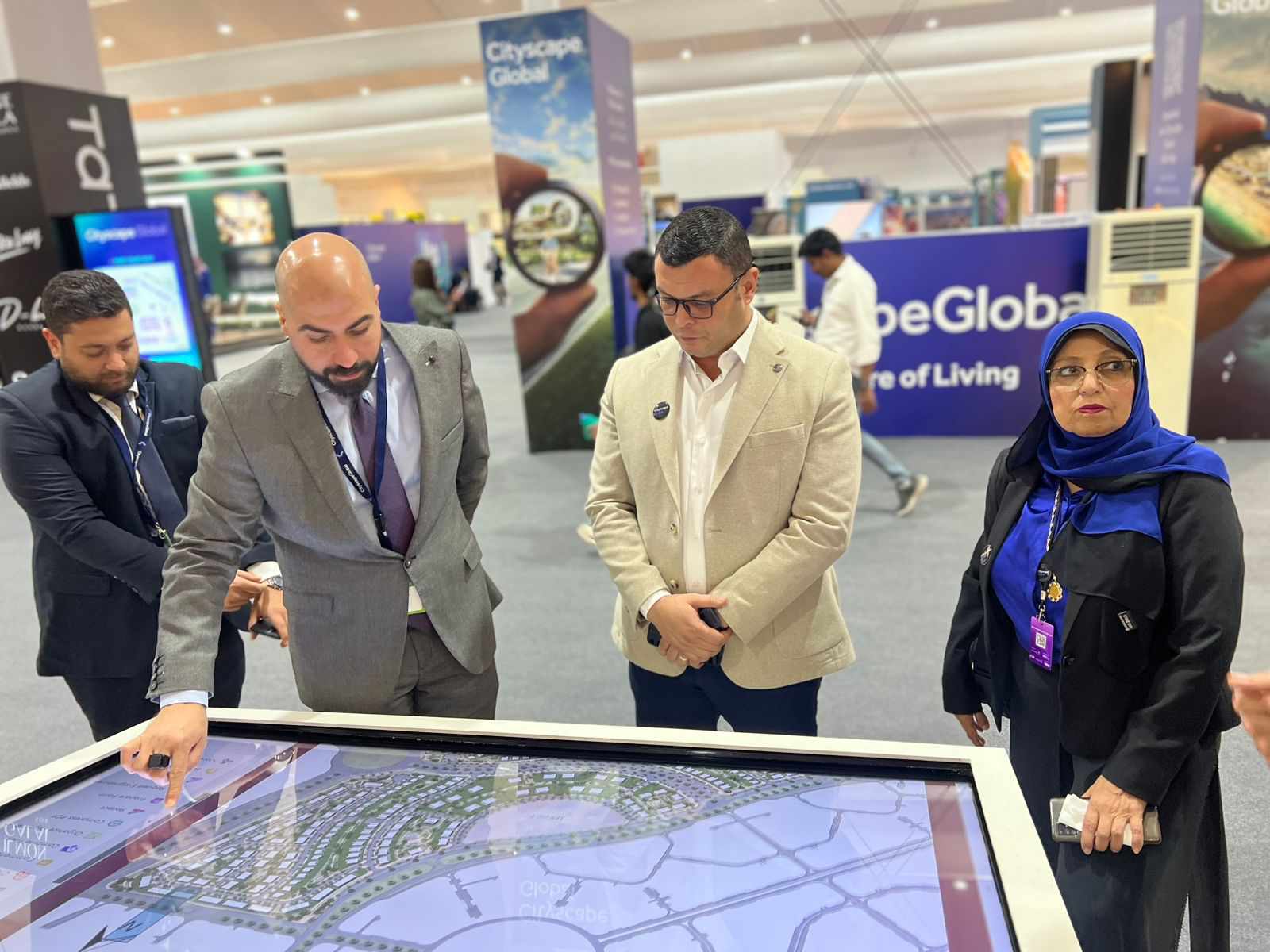 "المجتمعات العمرانية" تسوق مشروعاتها بالعاصمة الإدارية والعلمين فى "سيتى سكيب الرياض"