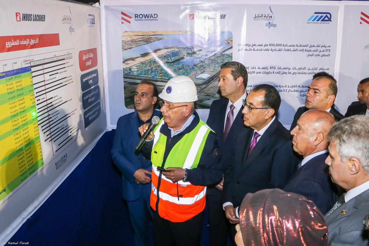 "رواد الهندسة" تنفذ المرحلة الأولى من محطة تداول الحاويات "تحيا مصر 1"