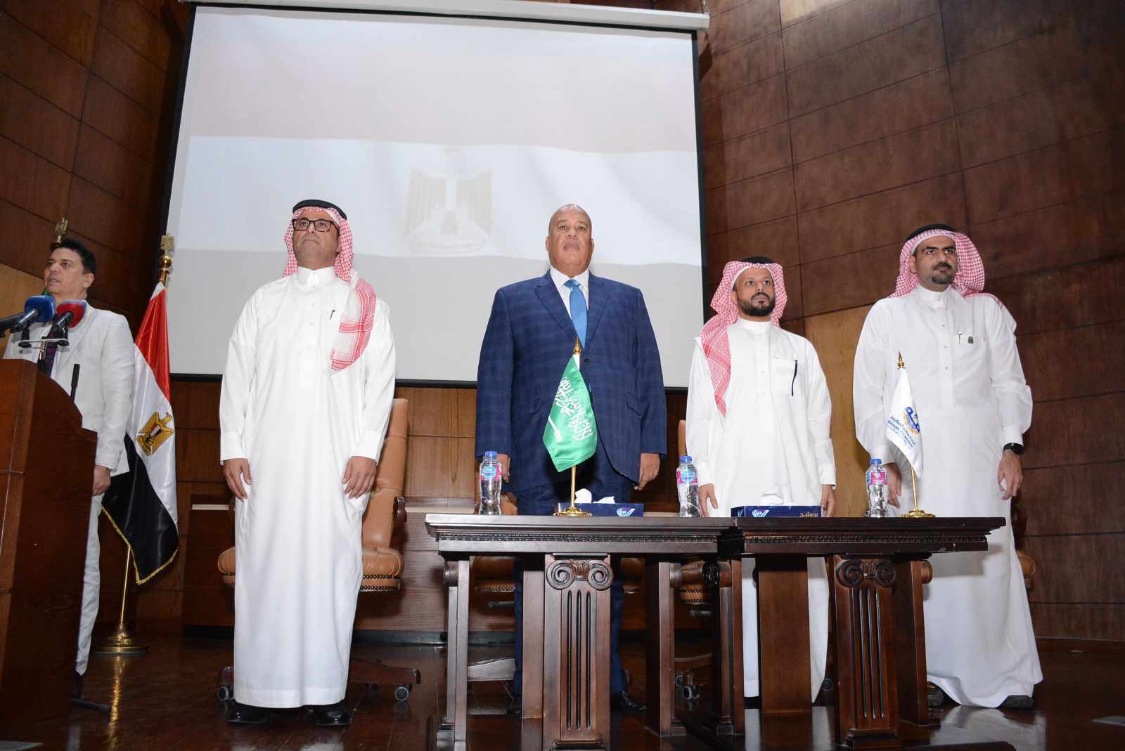 تعاون بين غرفتى القاهرة ومكة لزيادة التبادل التجارى والاستثمارى