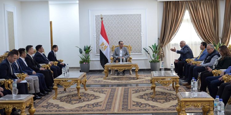 تحالف صينى يخطط لإنشاء مجتمع زراعى بمساحة مليون فدان فى الوادى الجديد