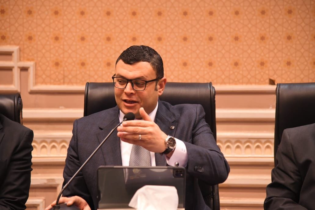 شريف الشربينى، وزير الإسكان