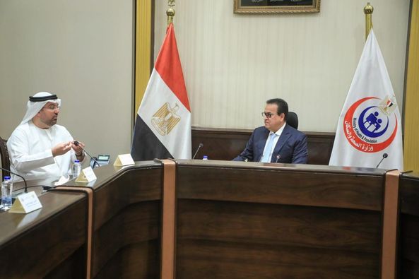"الصحة" تبحث التعاون مع "أبوظبي لخدمات البيانات الصحية" لتعزيز التحول الرقمي 