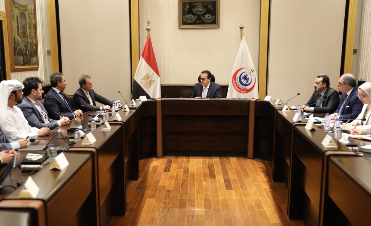 وزير الصحة يتابع تطورات إنشاء مصنع السرنجات ذاتية التدمير بمجمع "فاكسيرا"