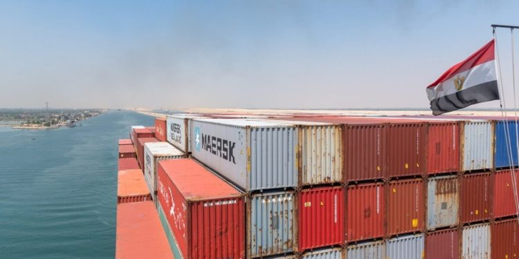 عجز الميزان التجاري لمصر ؛ التجارة الخارجية ؛ الصادرات ؛ الواردات ؛ الصادرات المصرية ؛ قناة السويس ؛ عجز الميزان التجارى ؛ واردات مصر