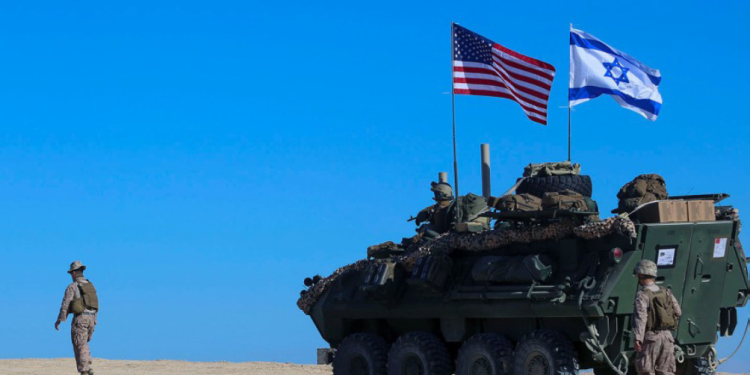 إسرائيل توقع صفقات عسكرية مع أمريكا