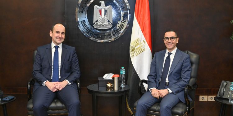 "الخطيب" يبحث مع "Lazard Freres SAS" تعزيز التعاون في جذب الاستثمارات