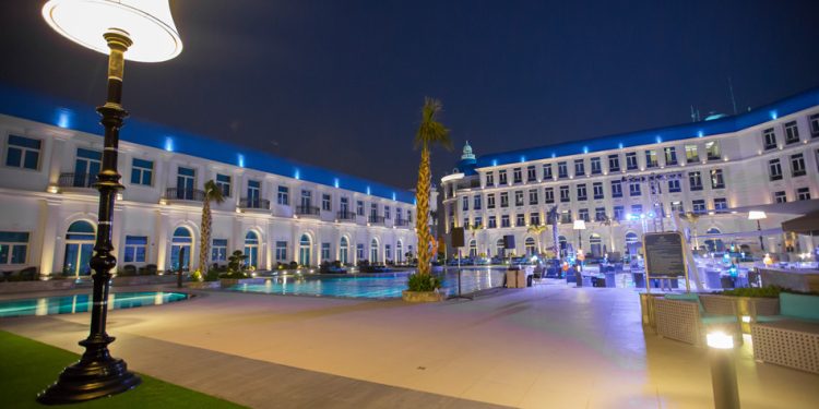 "سيراج" تخطط لإنشاء "مدينة النور" لتصنيع منتجات الإضاءة