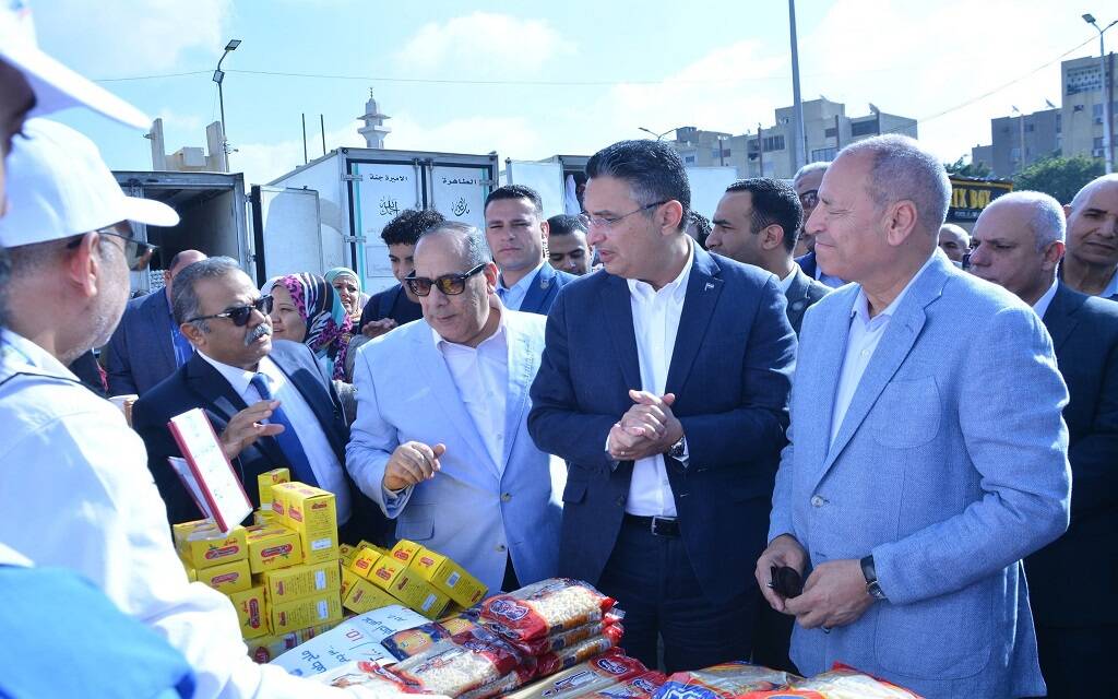 افتتاح سوق اليوم الواحد بمدينة نصر لتوفير السلع الغذائية بخصومات تصل إلى 25%