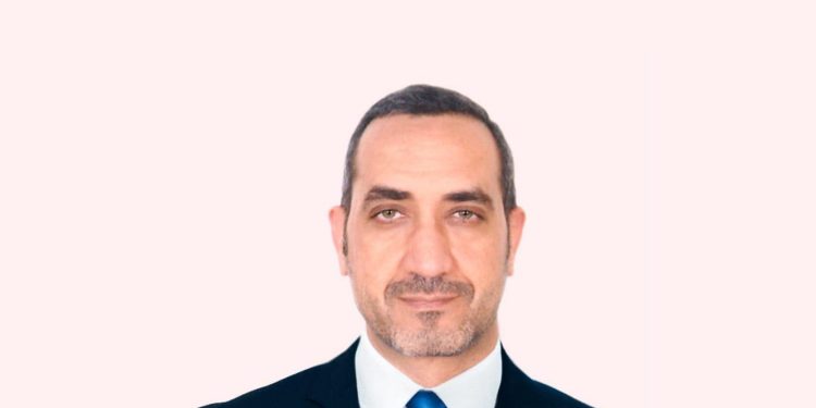 مؤمن مختار، الأمين العام للاتحاد الأفروآسيوى للتأمين وإعادة التأمين «الفاير»